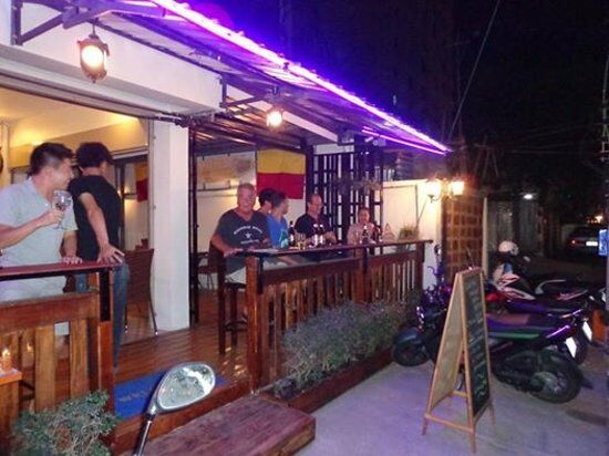 Surfers Paradise Bar